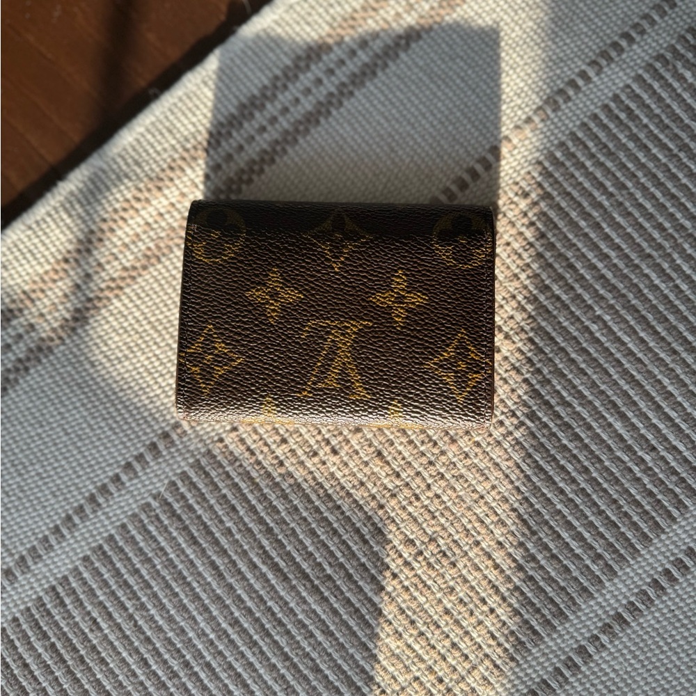 Louis Vuitton Compact Card Monogram Wallet - Picture 3 of 9